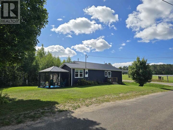 Property Photo:  1607 Hilton Rd  ON P0R 1G0 