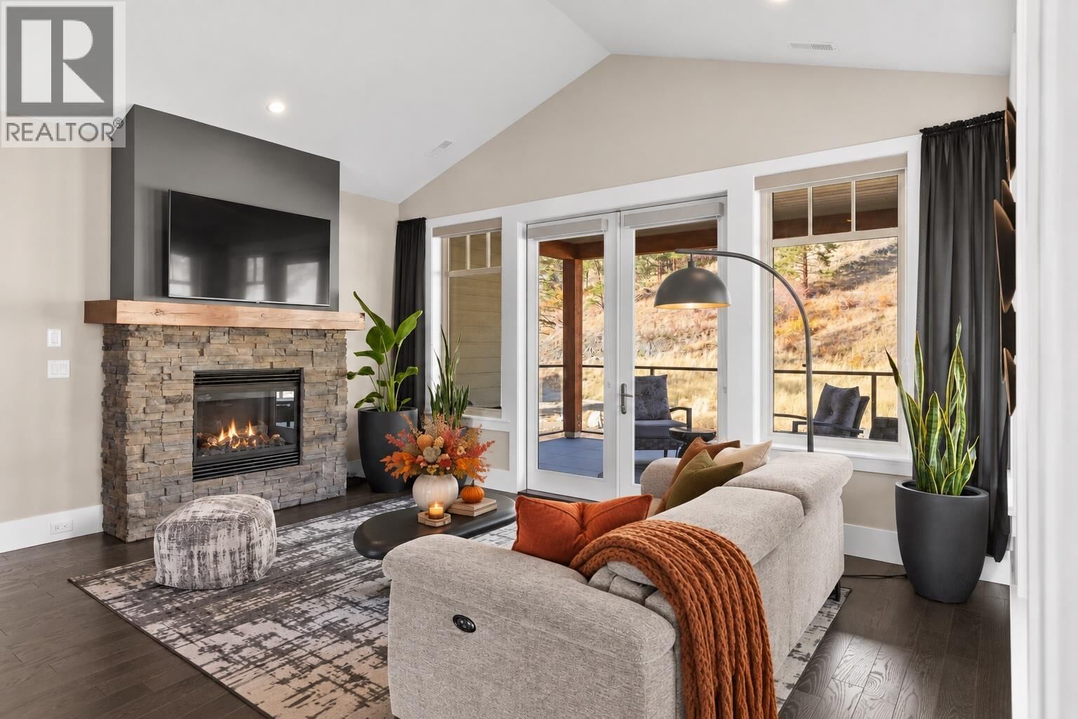 Property Photo:  4000 Redstone Crescent 221  BC V0H 1X5 