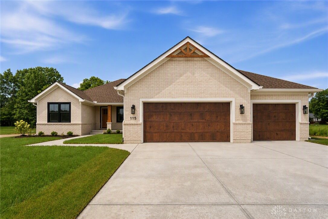 Property Photo: 115 Cedar Creek Circle OH 45066