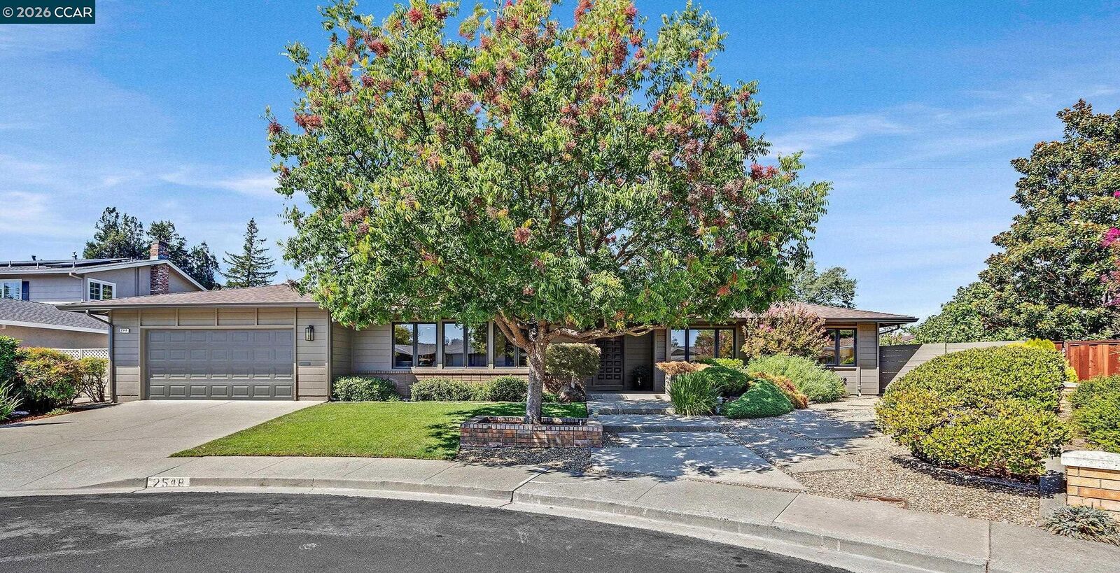 Property Photo:  2548 Casa Grande Ct  CA 94598 