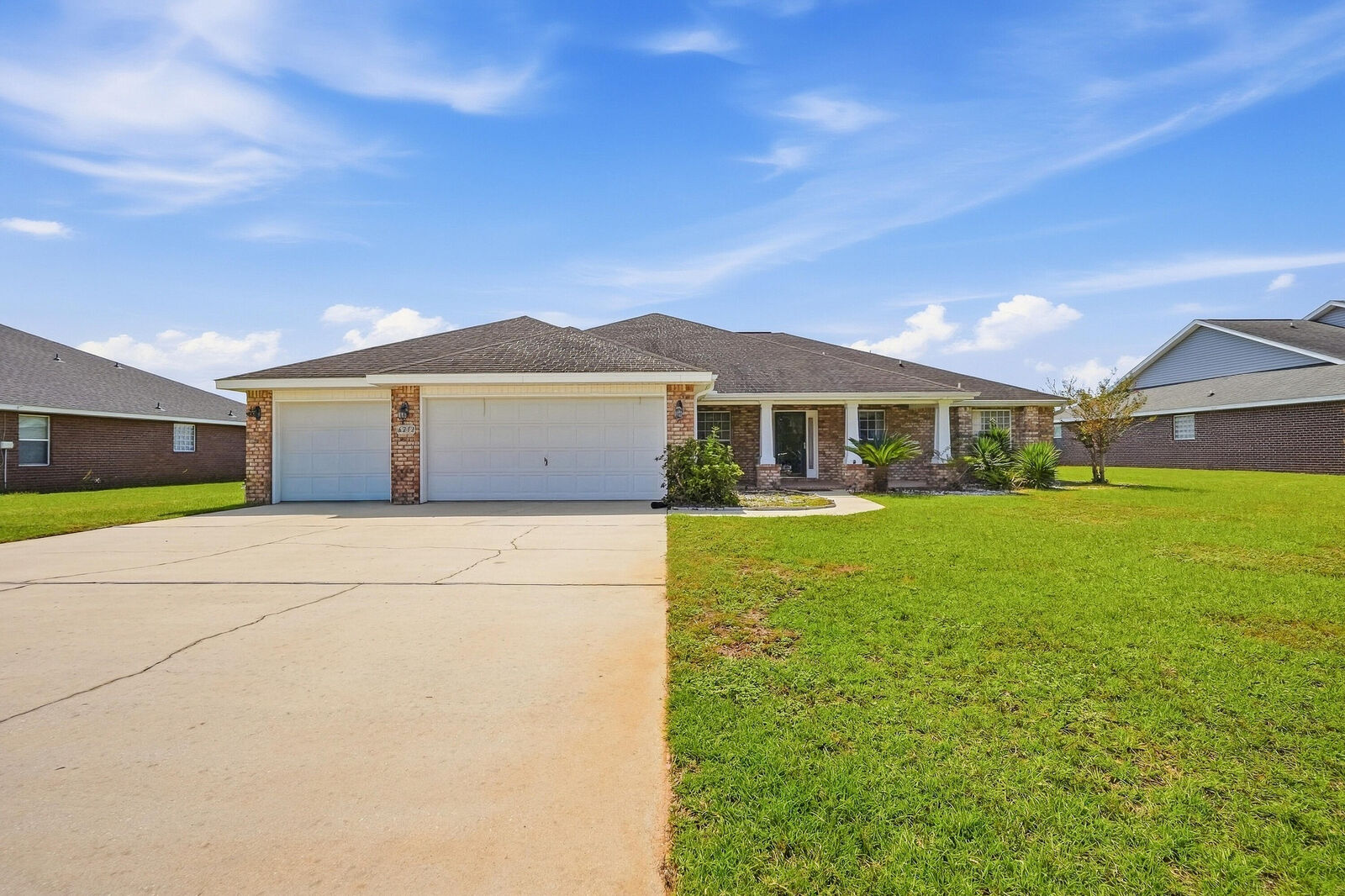 Property Photo: 6212 Lapis Lane FL 32539