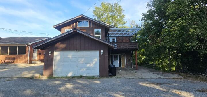 Property Photo:  407 East Perry St  KY 41230 