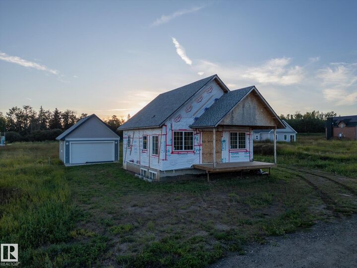 Property Photo:  49 5323 Township Road 541A  AB T0E 1H0 