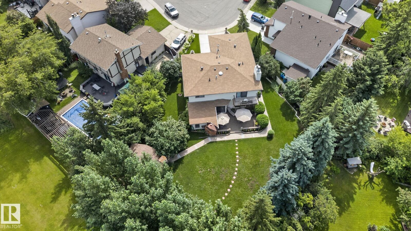 Property Photo:  18132 78 Avenue NW  AB T5T 2A7 