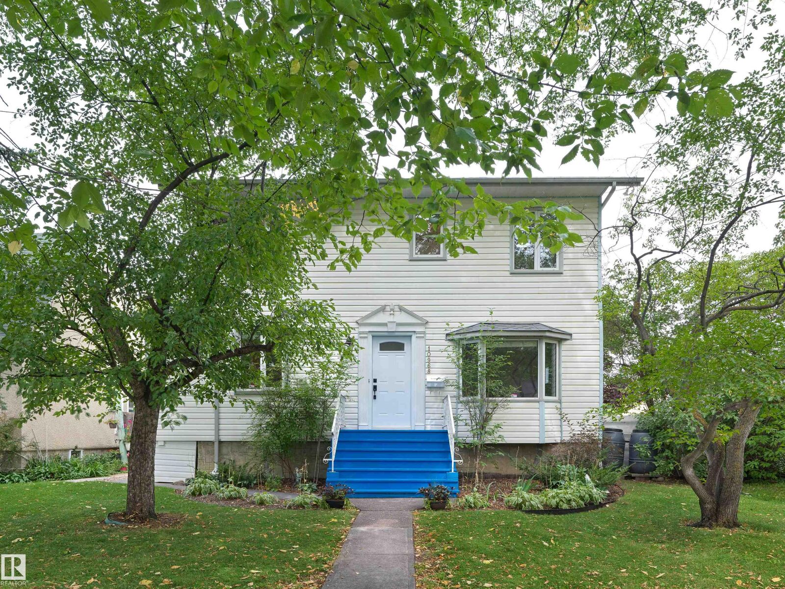 Property Photo: 10968 75 Avenue NW AB T6G 0G9