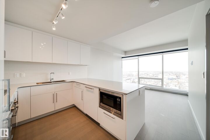 Property Photo:  10360 102 Street NW 2502  AB T5J 0K6 