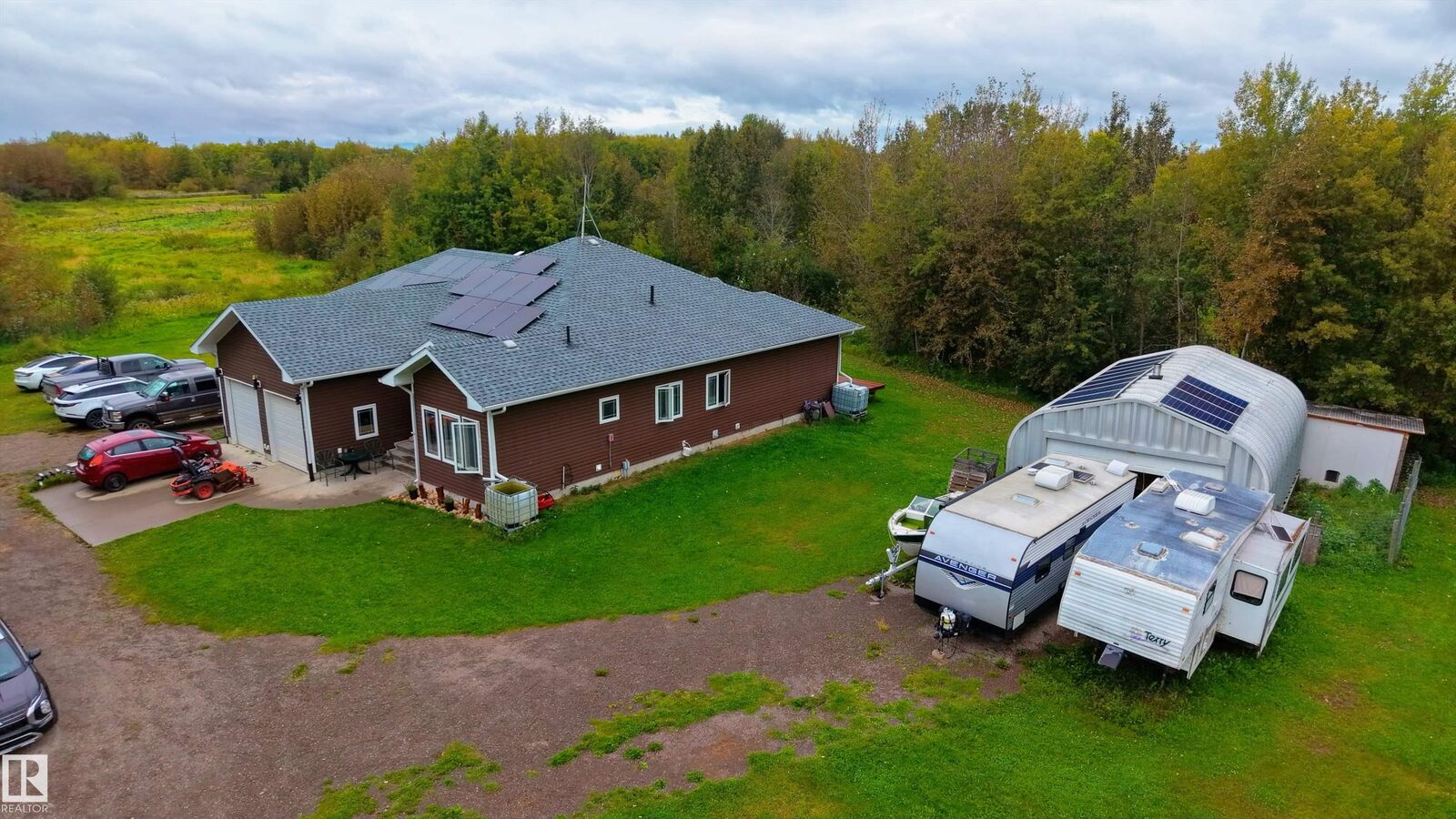 Property Photo:  20126M Twp Rd 502  AB T0B 4J2 