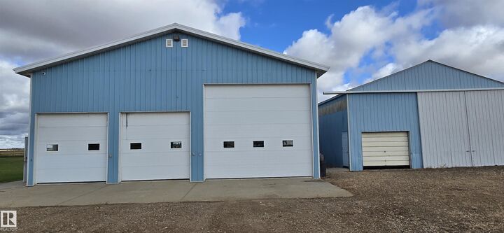 Property Photo:  14130 Twp 524  AB T9C 1R2 