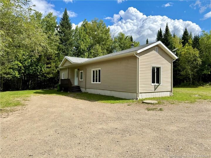 Property Photo:  401 Chemin Smith  NB E7C 2J8 