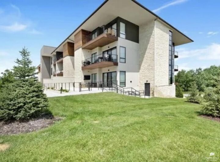 Property Photo:  3022 Fieldhouse Circle  KS 66503 