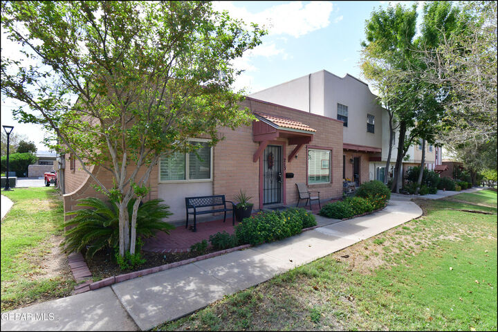 Property Photo:  213 Maricopa Drive  TX 79912 