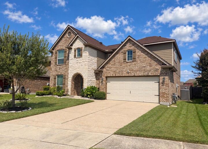 Property Photo: 4019 Loft Square Place TX 77346