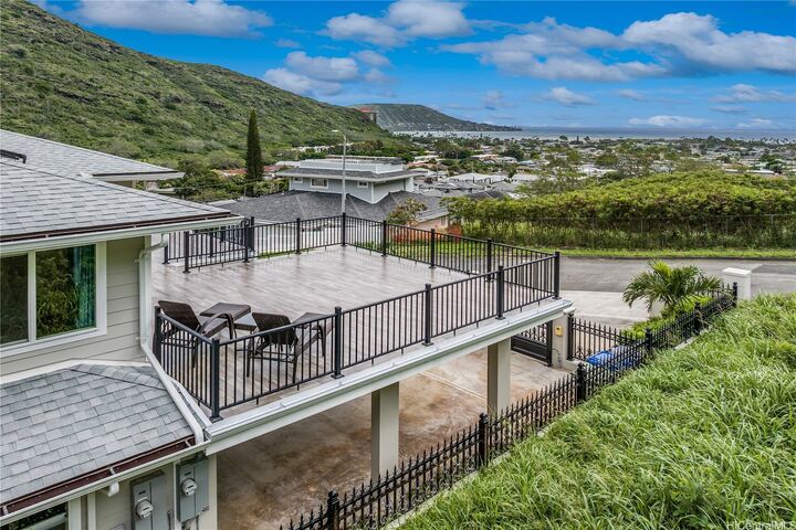 Property Photo: 597 Papahehi Place HI 96821