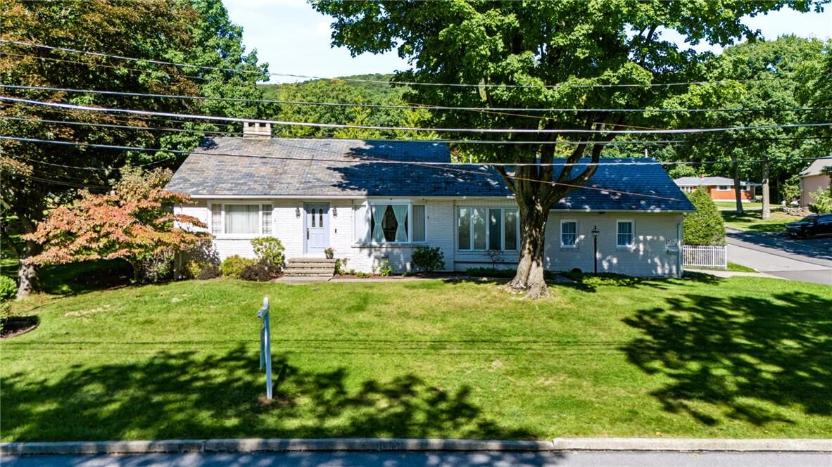 Property Photo:  203 Vine Street  PA 18072 