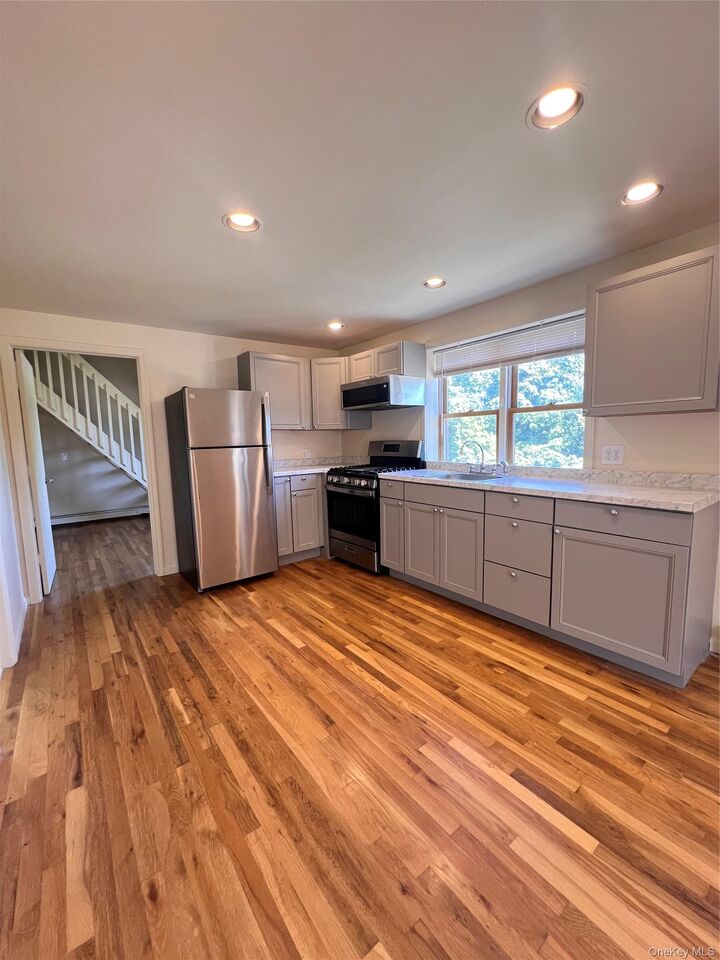 Property Photo:  74 North Street 7  NY 12550 