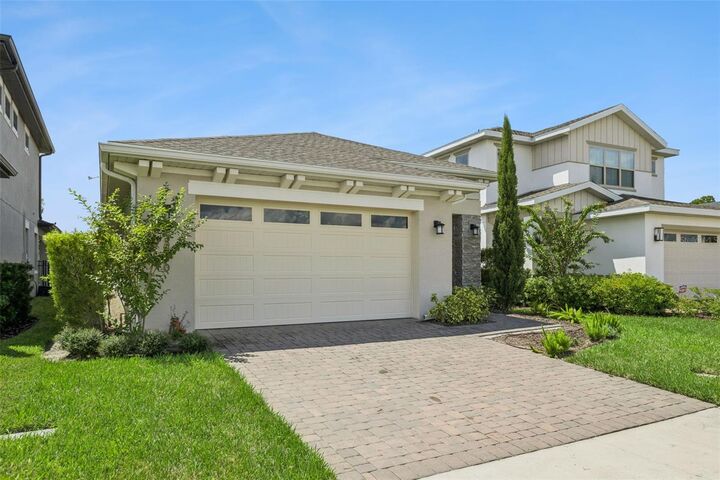Property Photo:  3200 Oxbow Court  FL 34773 