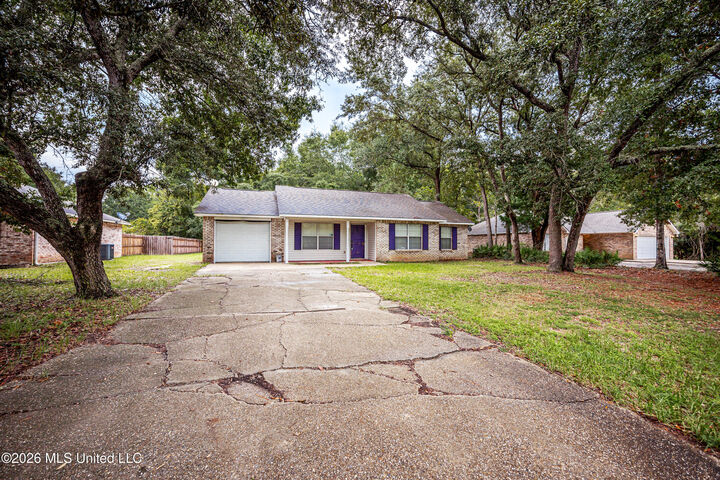Property Photo: 1312 Willow Street MS 39564