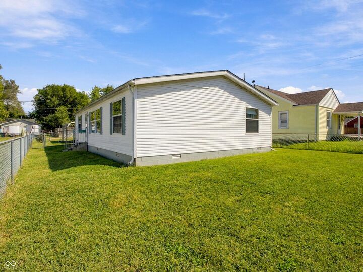 Property Photo:  1311 Union Street  IN 47201 