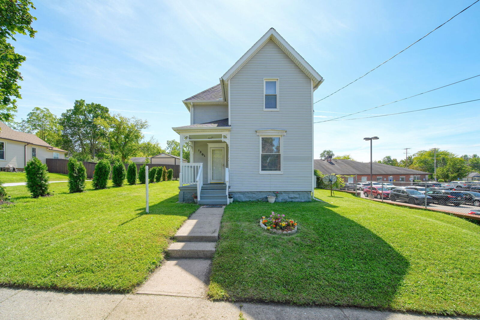 Property Photo: 1301 Deyo Street MI 49201