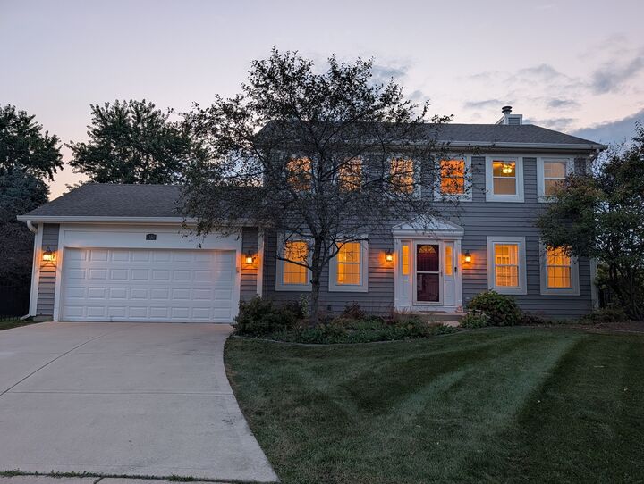 Property Photo: 1350 Northgate Court IL 60103
