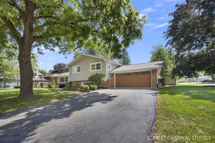 Property Photo:  328 Spruce Drive  IL 60540 