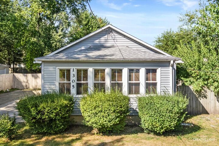Property Photo:  1305 5th Street  IL 60538 