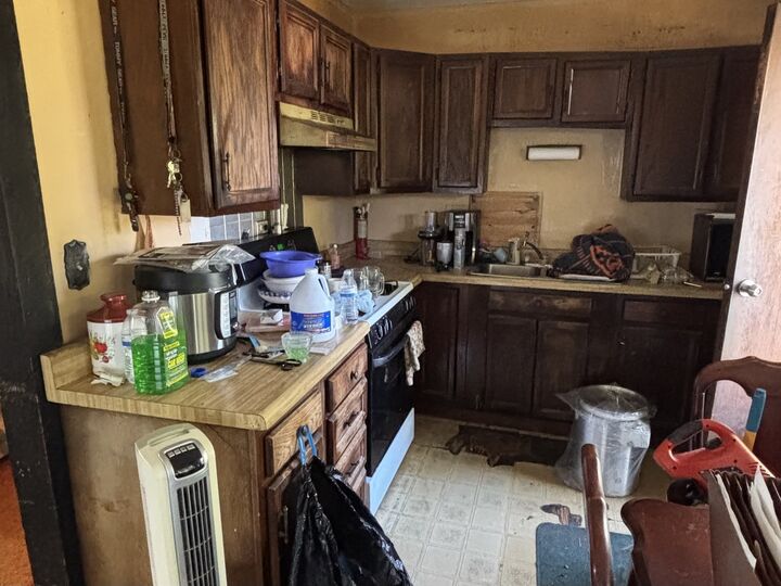 Property Photo: 2108 Carmel Boulevard IL 60099