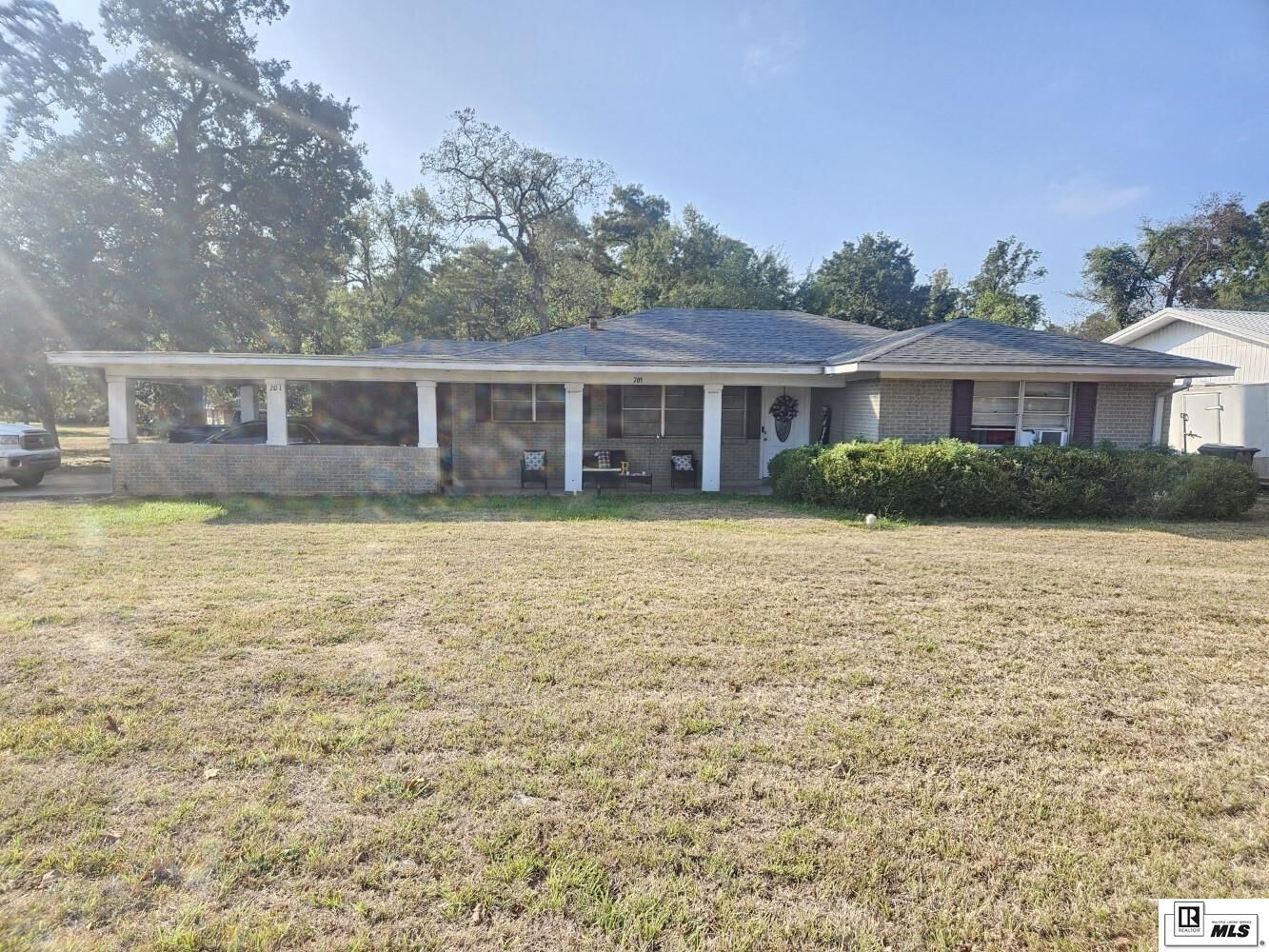 Property Photo: 201 Parkwood Drive LA 71291