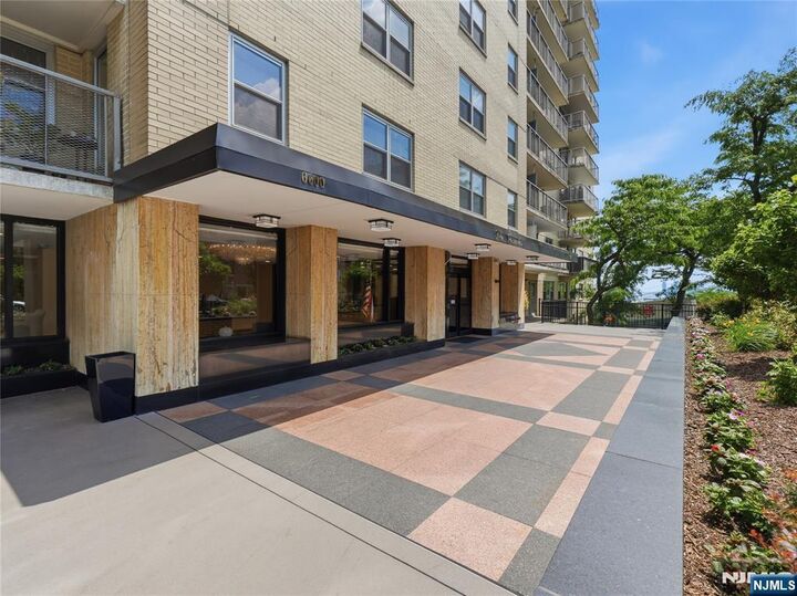 Property Photo: 6600 Boulevard E 19H NJ 07093