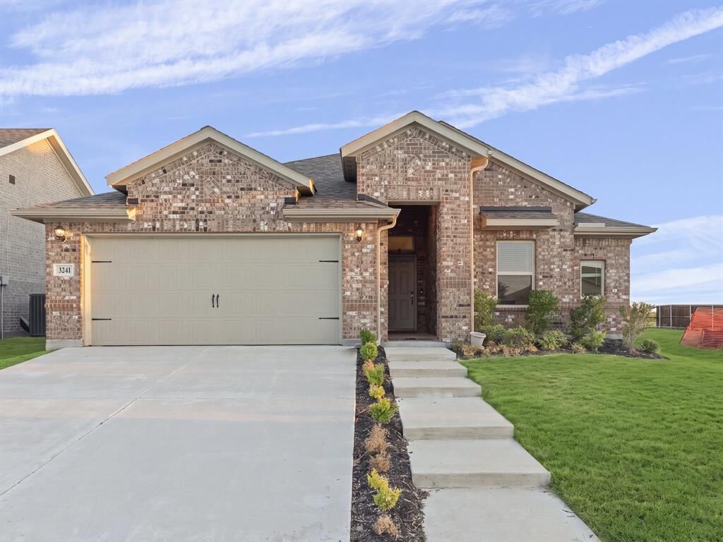 Property Photo:  3241 Baehr Drive  TX 75189 
