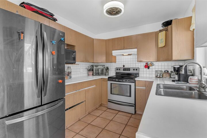 Photo de la propriété:  6034 Garraway Place  BC V0H 1X4 