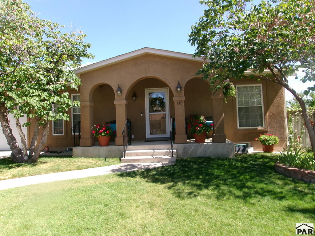 Property Photo:  136 Glenn Place  CO 81001 
