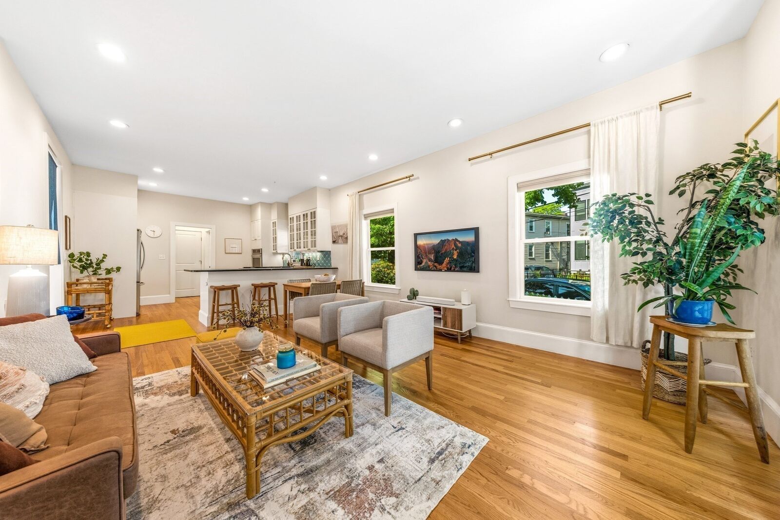Property Photo: 36 Oak St 1 MA 02143