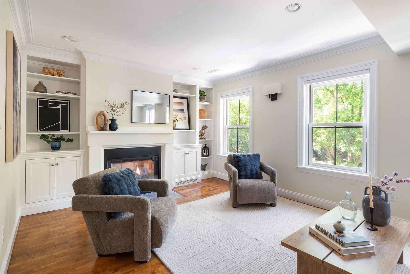 Property Photo:  7 Ringgold St 2  MA 02118 