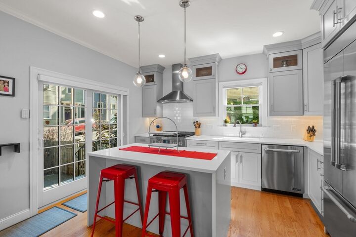 Property Photo:  55 Green St 55  MA 02130 