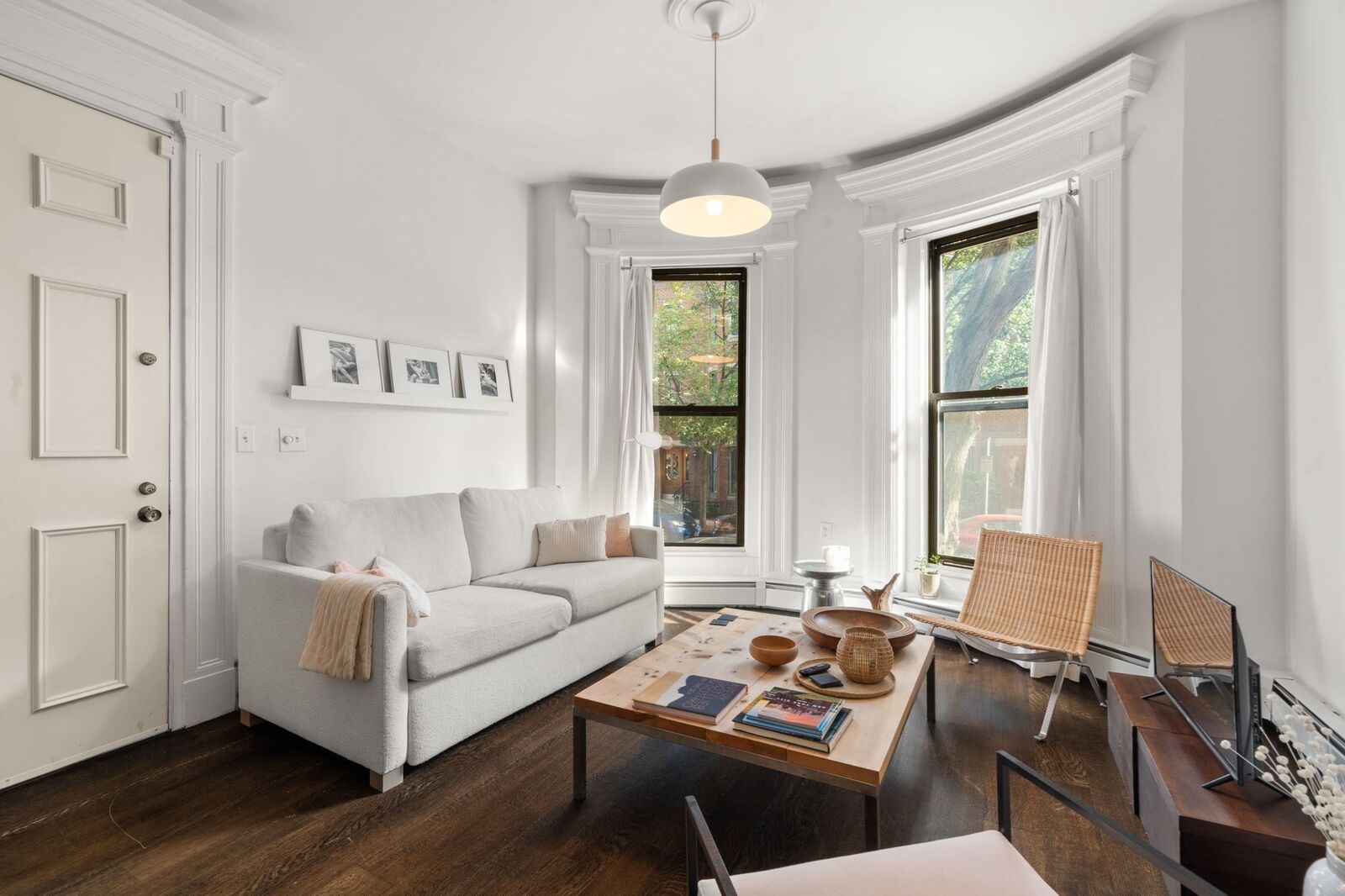 Property Photo:  92 W Springfield Street 2  MA 02118 