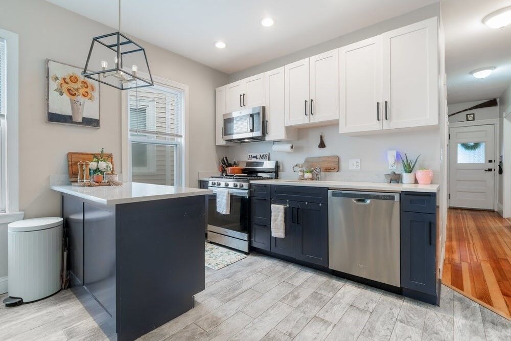 Property Photo:  24 Buttonwood Street  MA 02125 