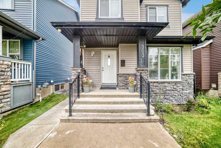 Property Photo:  303 Saddlebrook Circle NE  AB T3J 0K1 