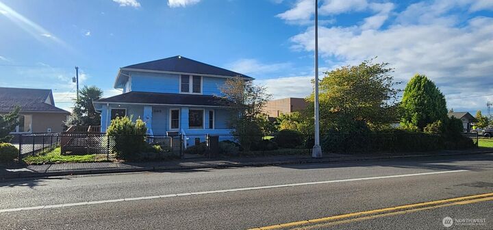 Property Photo:  305 W 1st Street  WA 98520 