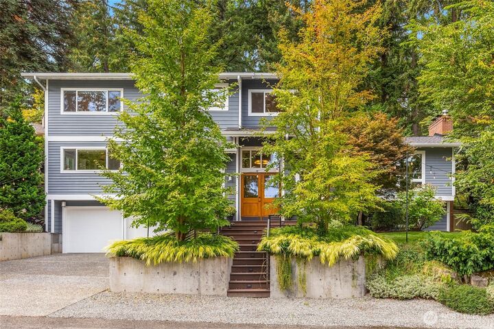 Property Photo:  7803  89th Place SE  WA 98040 
