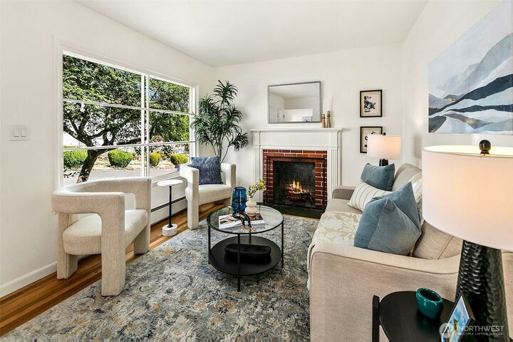 Property Photo: 1015 N 40th Street WA 98103