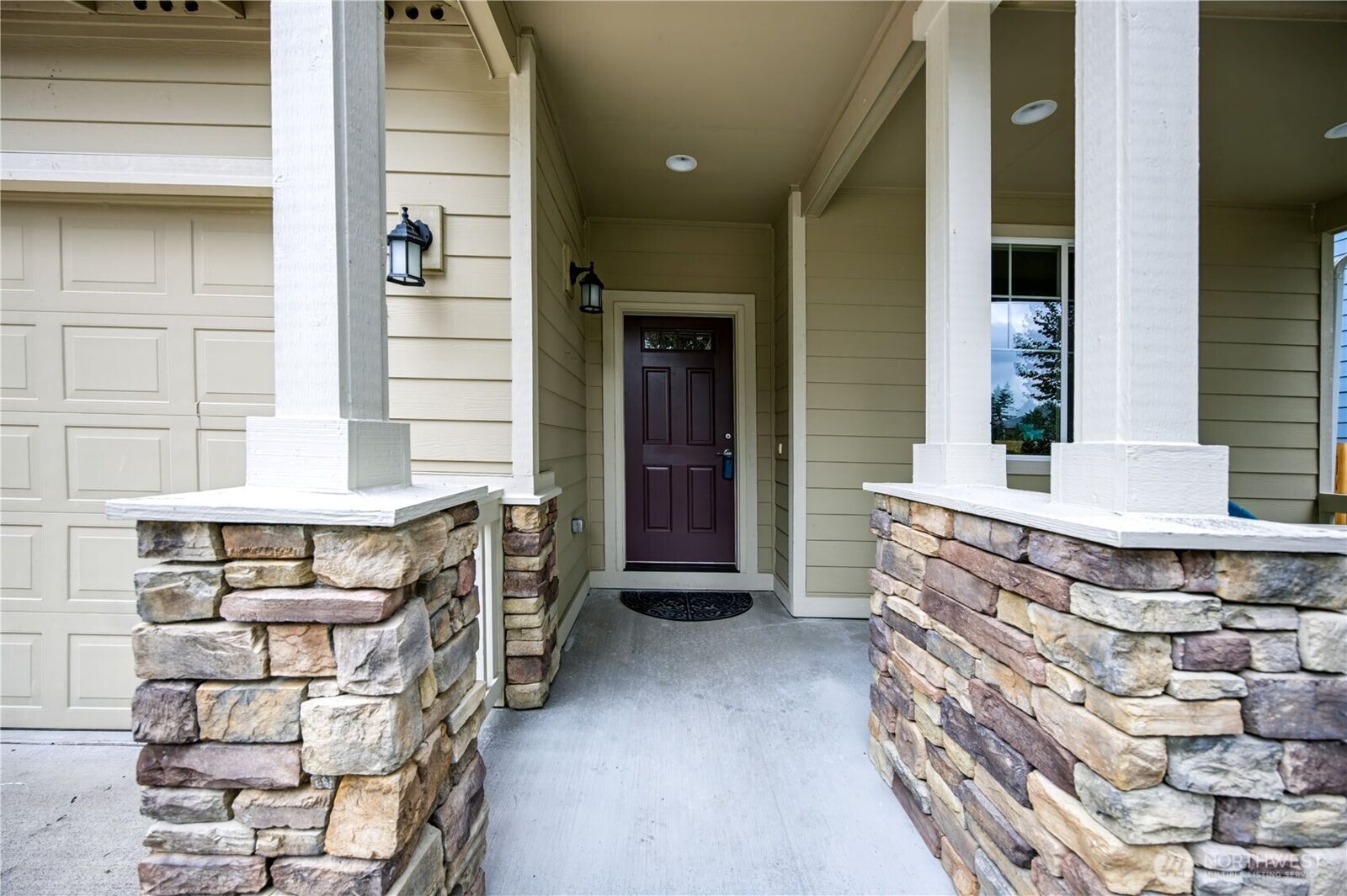 Property Photo:  1808  64th Way SE  WA 98501 