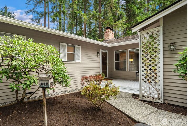 Property Photo:  15955  Avondale Road NE  WA 98072 