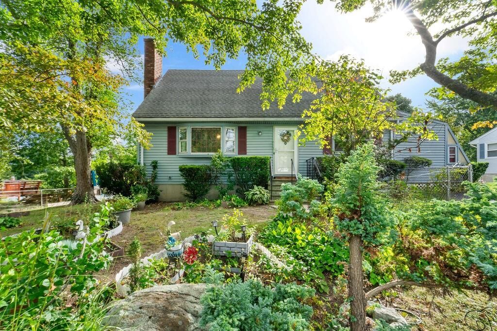 Property Photo: 7 Charlotte Drive RI 02809