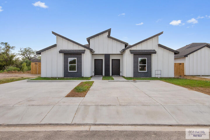 Property Photo: 1016 Oro Blanco Ave 4 TX 78521