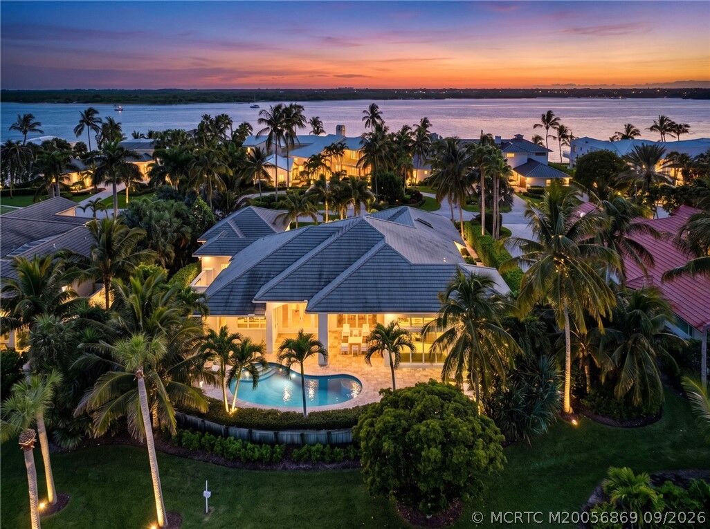 Property Photo:  7037 SE Harbor Circle  FL 34996 