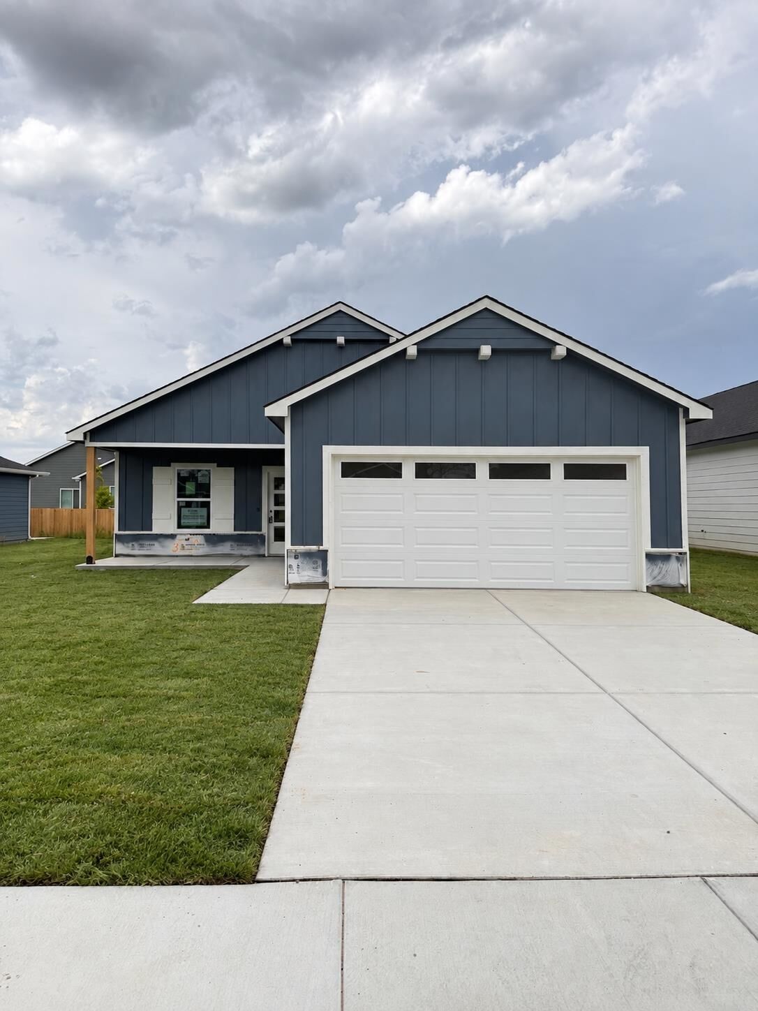 Property Photo: 3610 E Bearsden St KS 67037-7820
