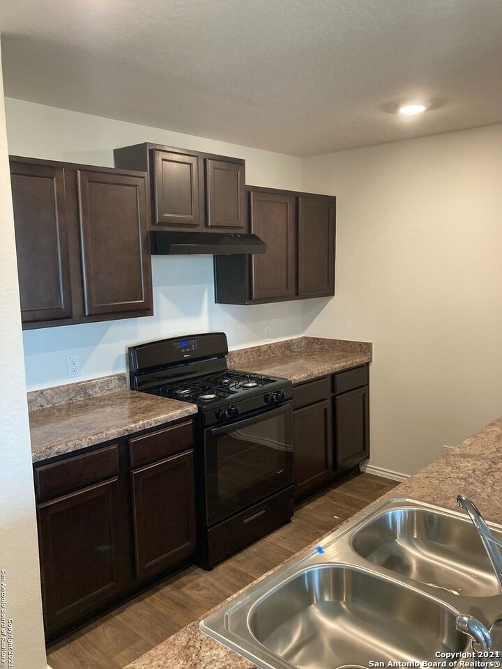 Property Photo: 5527 Soothing Water TX 78244