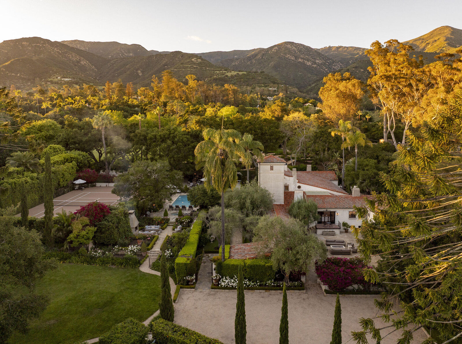 Property Photo: 779 Ayala Lane CA 93108