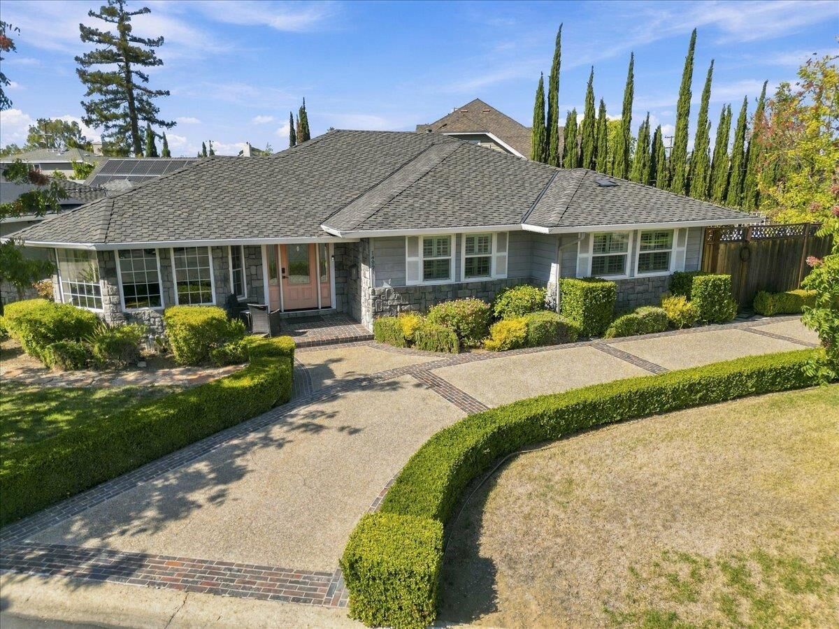 Property Photo:  14921 Donner Drive  CA 95124 